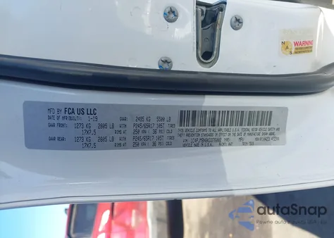 2019 Jeep Cherokee Trailhawk 4X4 из США, поврежденный, VIN 1C4PJMBN8KD376002